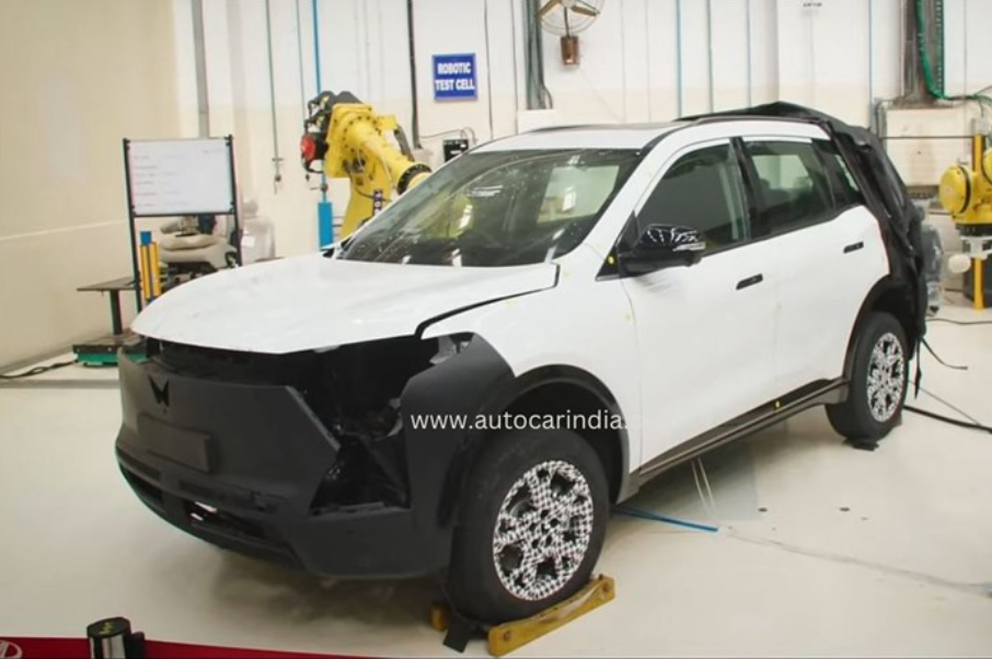 Mahindra XUV e8: A Detailed Look 